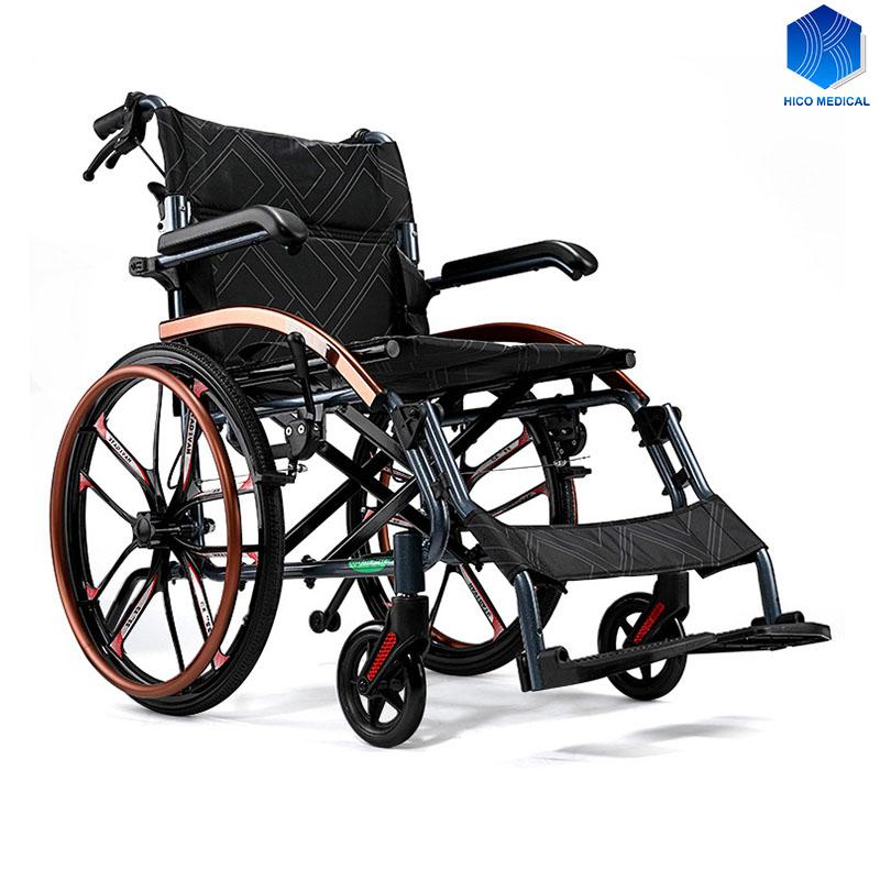 lightweight wheelchair for seniors